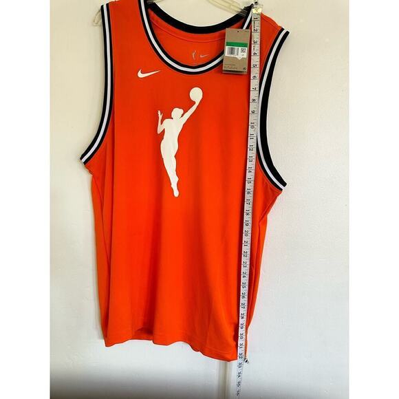 Team 13 Courtside
Nike Dri-FIT WNBA Tank size XL MEN - Picture 13 of 13